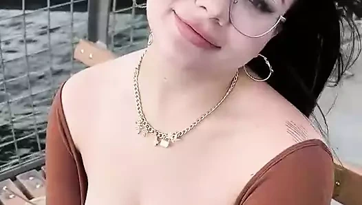 Büyük memeli esmer brynn michaels güzel randevudan sonra sikiliyor