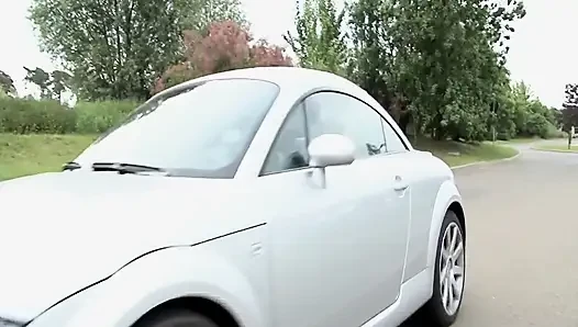 Porn Markus park yerinde genç çiftle tanışıyor