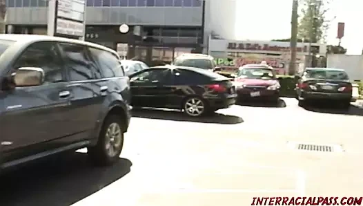 Genç sürtük gets canavar siyah horoz itibaren the mall