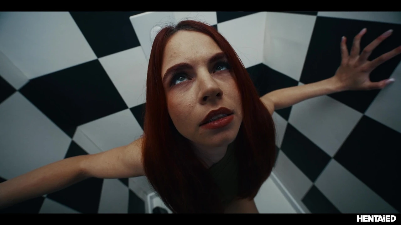 Hentai anime 3d esaret - minyon kızıl saçlı kız Sirena Milano tuvalet canavarı tarafından bolca dölle dolu