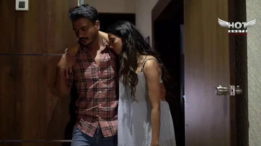 Milf yenge sikikleri otel sahibi için rent