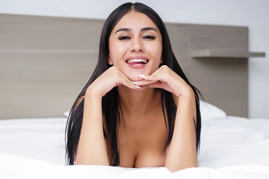 Vrlatina - güzel latin ilk porno sahnesi - vr
