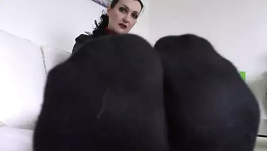 Çorap testi: Sahibiniz çok terli koksa bile seviyor musunuz? Çorap bakış açısı ve 31 talimatı bayan Victoria Valente