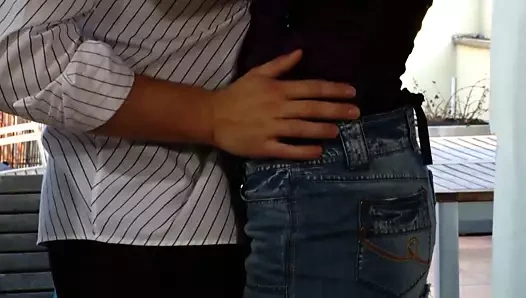 Ateşli esmer Claudia Rossi götünün büyütülmesini seviyor