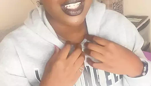 Porntalks - Alliyah Alecia Scott'ın ihtiyacı var ve erkeklerden hoşlanıyor...