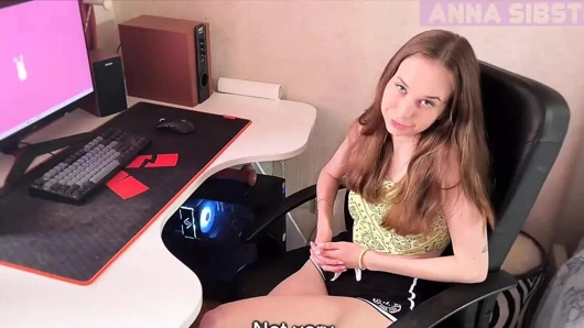 Üvey kardeşimle ilk seksim beklenmedik bir boşalmayla sona erdi.