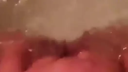 Banyoda Mastürbasyon - senin tombul yalnız milf