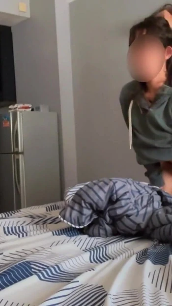 Эмоциональный момент из ""НАКАЖИ МОИ БОЛЬШИЕ СИСЬКИ, ПОЖАЛУЙСТА", потому что я шлюховатая жена"