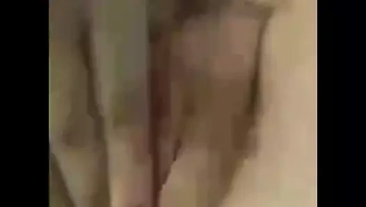 Arap kız bf için selfie alır