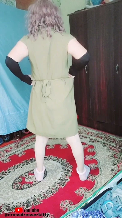 +18 güzel youtuber travestierkitty model ateşli femboy seksi büyük götlü büyük götlü ev hanımı genç sarışın bebek striptiz yapıyor | Klip 1
