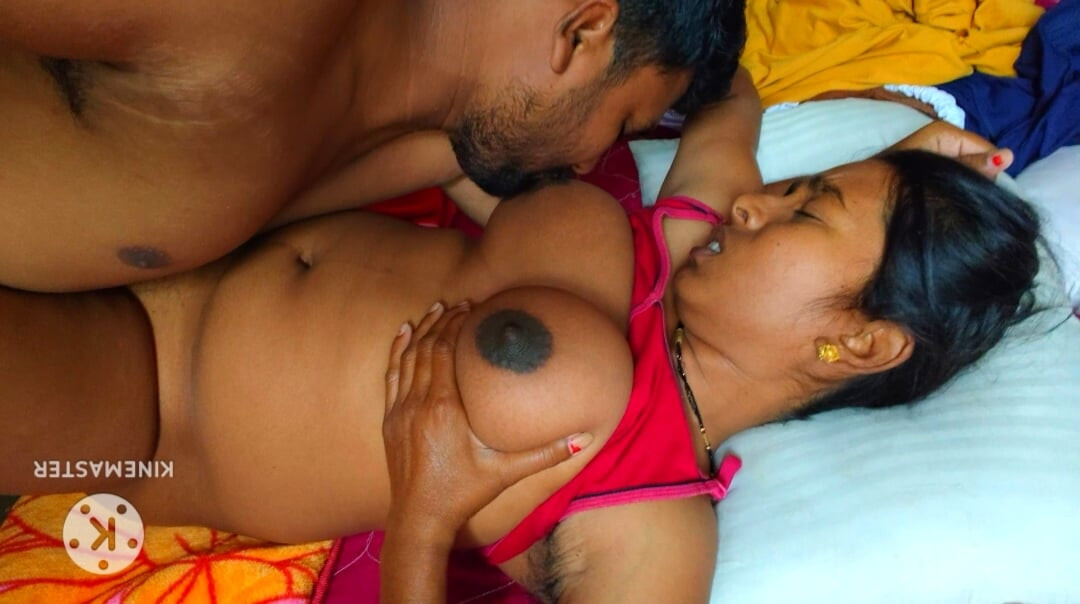 Indian young boy sucking aunty's big boobs - hot bhabhi fucking, stepsister and stepbrother hot movie in Hindi.