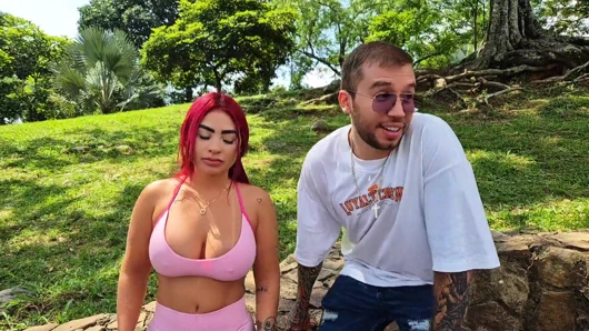 UNUTMAK IÇIN YABANCI İLE UĞRAŞIYORUM AŞK RUCTURA