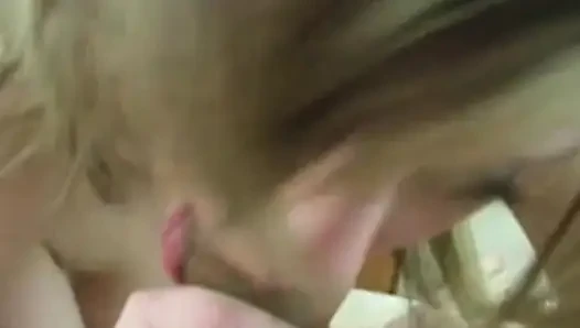 Hevesli ağız her şeyi derine alıyor