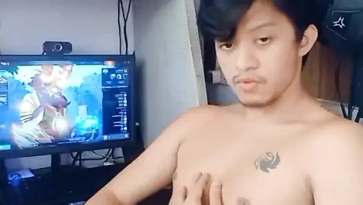Hot Pinoy Boy Taste Himself