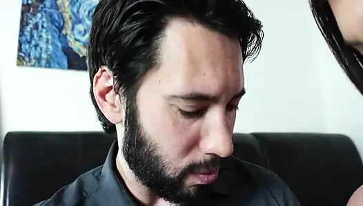 Cassandra Nyx ve yaşlı sapık!