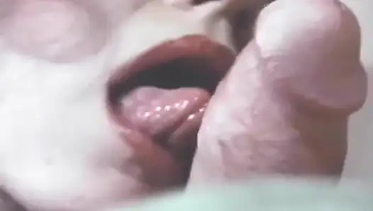 Klas Fransız orta yaşlı seksi kadın sikiliyor ve dölle kaplanıyor