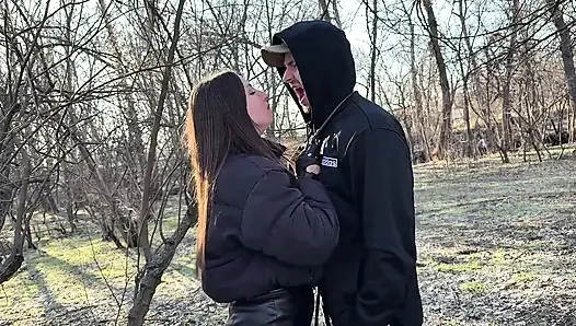 Sigara içen stemommy insan kül tablası ve emzirme ödülü bakış açısı