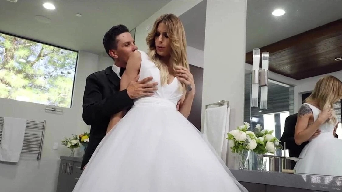 चीटिंग वाइफ केसी चुम्बन बेकार है kenzie टेलर पुसी