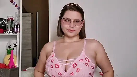 Sevgililer Günü Sürprizi - Gfe Striptiz, Gül Yaprakları Ve Eyfel Kulesi Oyunu - Kız Arkadaşından Büyük Orgazm