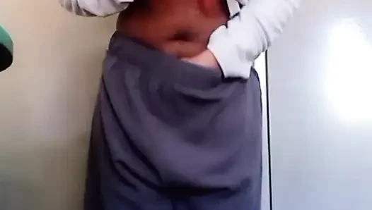 Komşum bugün benimle seks yapacak