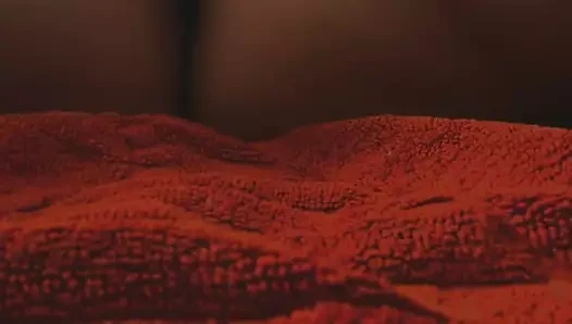 Tatmin edici ve dildo ile mastürbasyon