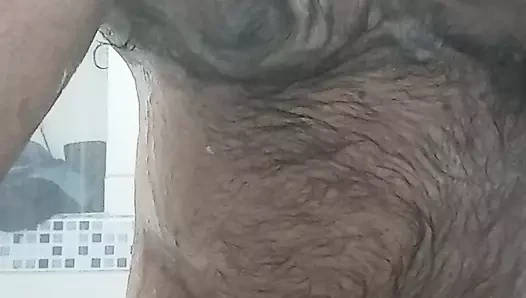 MIJANDO BANYO YAPıYOR