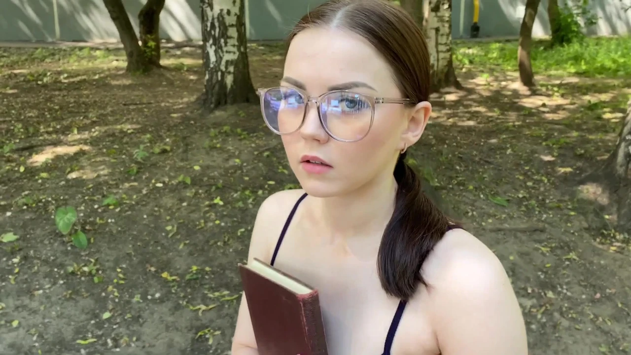 शौकिया कमसिन की शॉवर में चुदाई