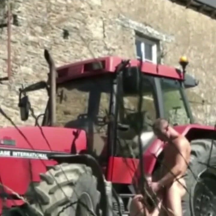 Straigh pornostra brce çiftçisi tarafından sikiliyor