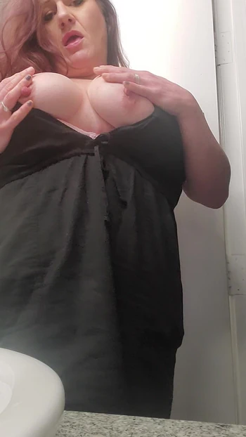 Беременные сиськи