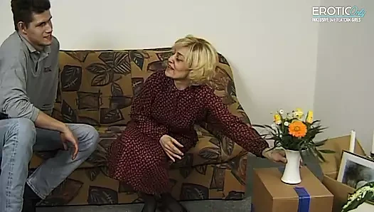 Nine Ilse damadını baştan çıkarıyor