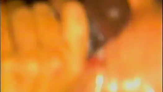 Grup Seks - Genç Azgın Esmer Için Beyaz Ve Siyah 3 Büyük Yarakla Üçlü Penetrasyon