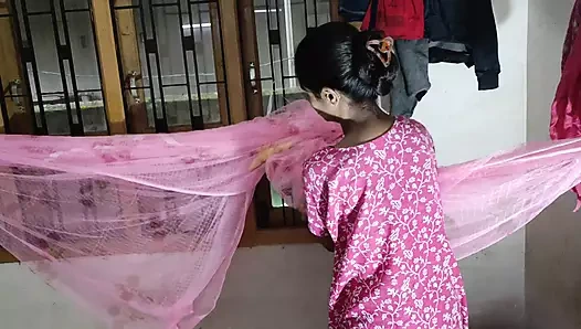 18 YAŞıNDAKI DESI KıZ HUSNEND ILE SEKS YAPıYOR