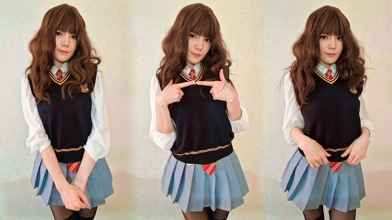 Гермиона немного застенчива, но её застенчивость не помешает ей быть шаловливой шлюшкой, готовой трахаться прямо сейчас