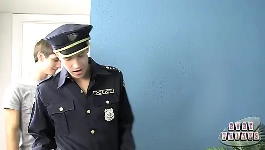 Memur Patrick'in sert sikişi