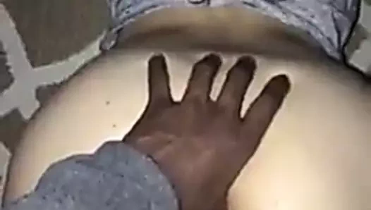 Thot onu wap'ında alıyor