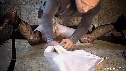 Güzel bir esmer için bolca döl