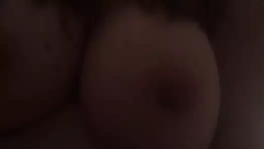 Bana binen karısının çok hızlı klibi. memeler