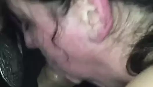 Oral seks kulübü sürtüğü