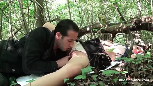 Amatör milf gets koydu açık ve göt kahrolası ev içinde pov