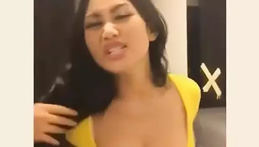 Busty malay yakalandı dans üzerinde kam