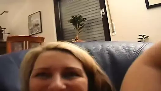 Jennys Erster Arschfick mit Creampie