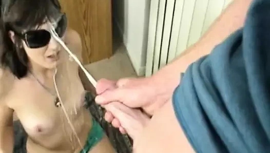 Cumloving kız arkadaş bukkake kapalı sonra bj