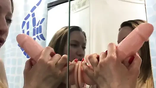 Senin Sert Penisin Için Derin Oral Seks Yapıyorum