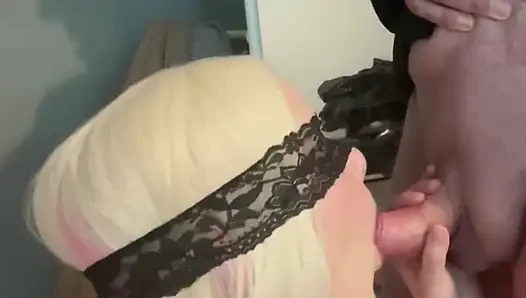 Tobie Nash benden dölle yüze boşalmanın tadını çıkarıyor