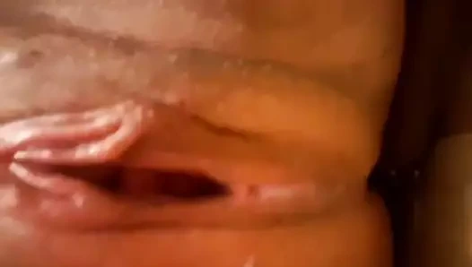 Dev oyuncak yapar ona kedi esneme