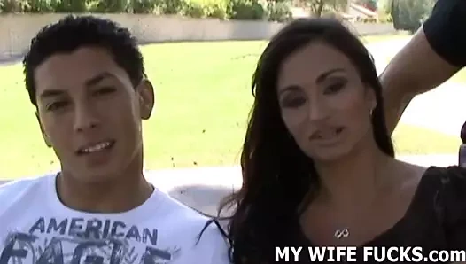 Karım onun büyük horoz cumming duramaz