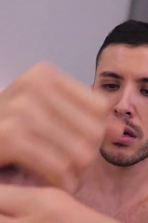 Gerçekçi dildo emiyor ve kendimi boşalttı