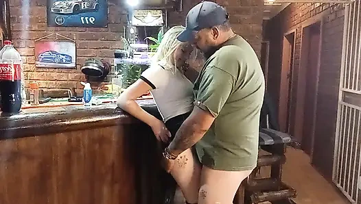 Ayakta seks sikişiyor ateşli hatun dölleme