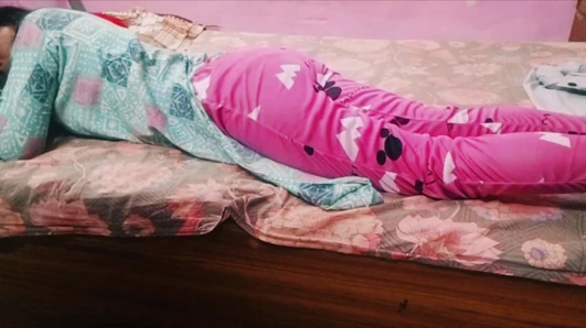 Indian Desi Bhabhi XxPriya Riding and Twerking on the Husband's Tight Dick and Give to a Perfect  pussy