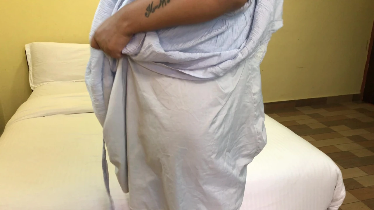 Показываю свои большие сочные дыньки